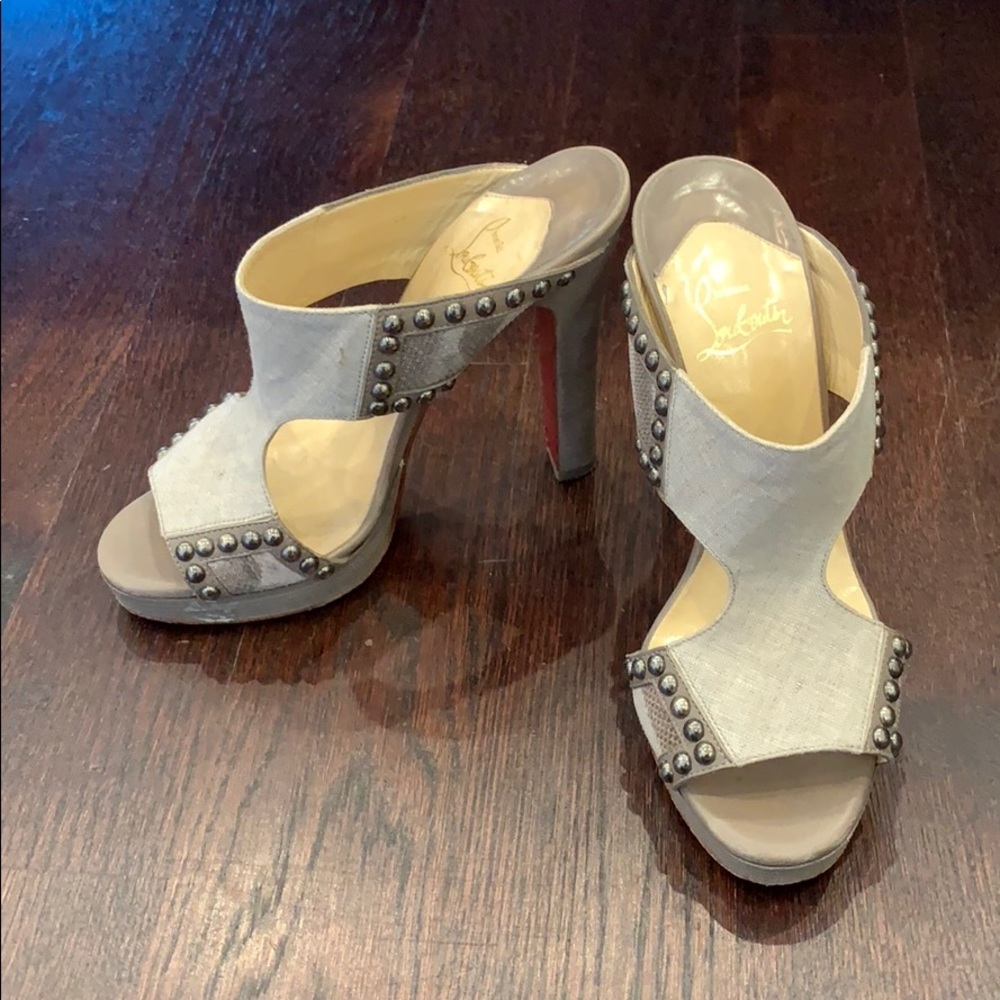 CHRISTIAN LOUBOUTIN BEIGE SANDAL SLIDE 36.5